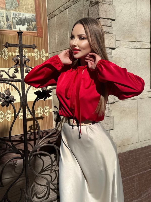 ЧТО НАДЕТЬ НА ПАСХУ, КОГДА ВСЁ УЖЕ ЕСТЬ? НАША КРАСНАЯ БЛУЗА BLAGOVERA «МАКОВ ЦВЕТ»…